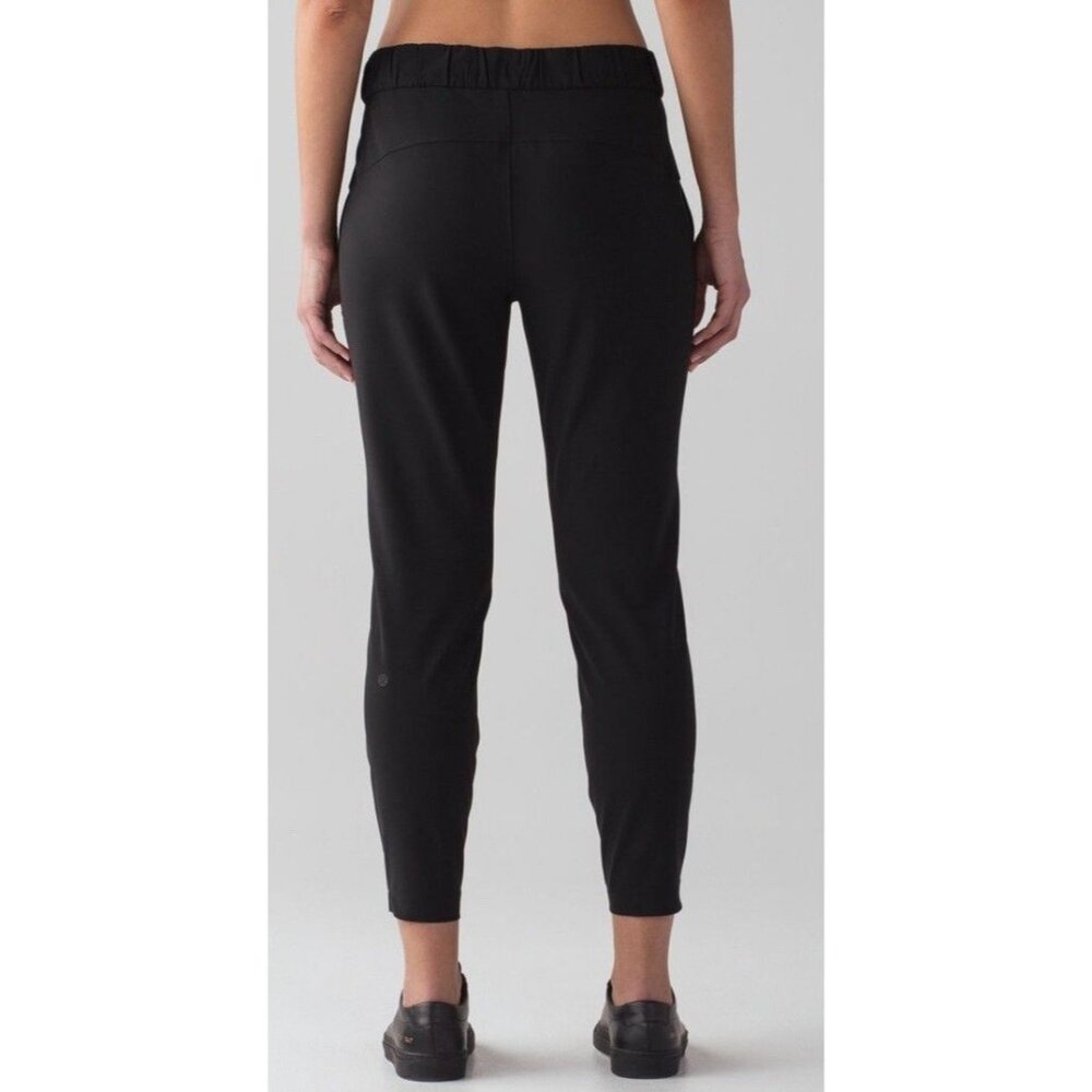 Lululemon On The Fly Athleisure 7/8 Black Pant Jogger Women's Sz 2 - Picture 4 of 9